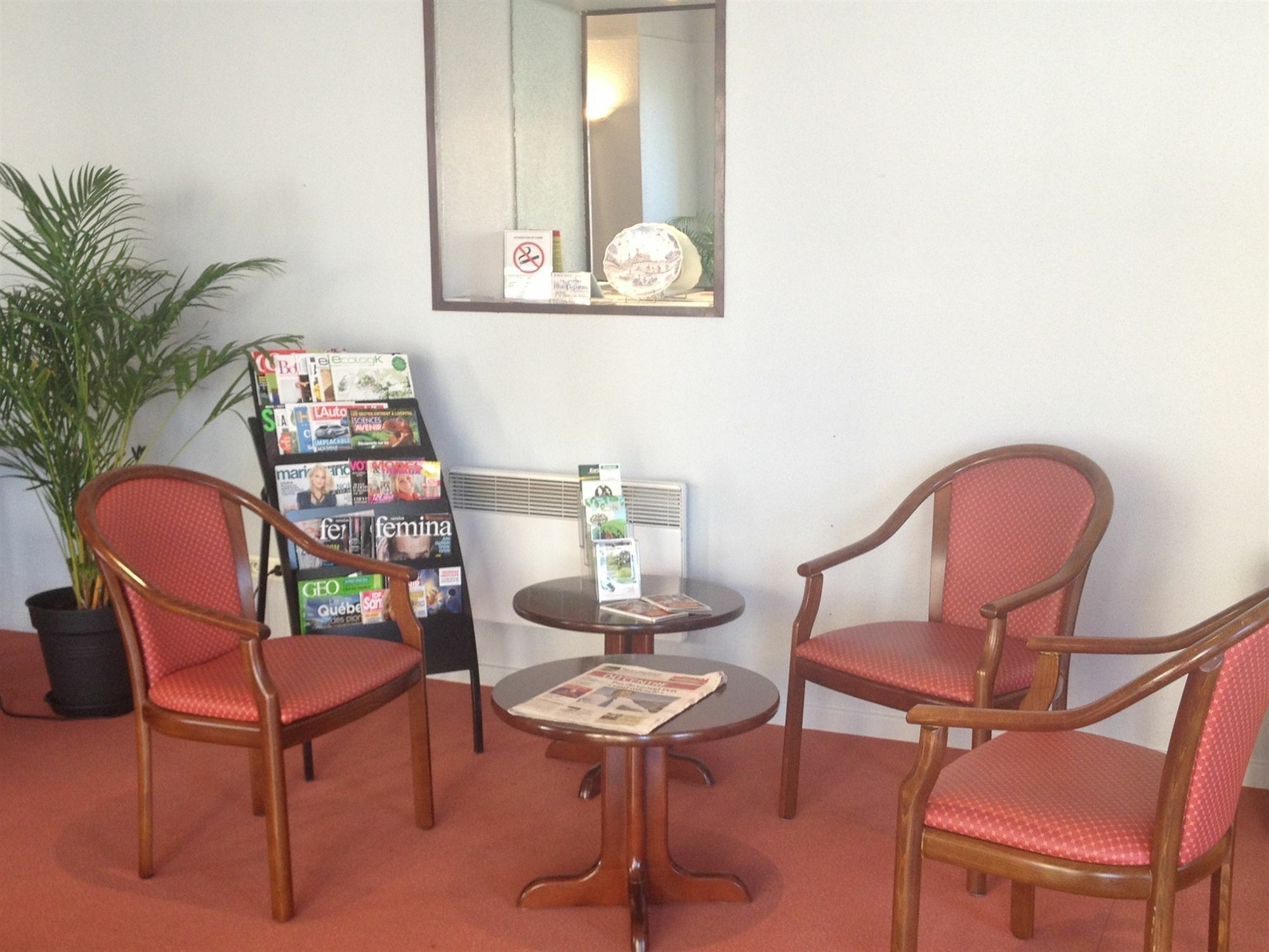 Brit Hotel Confort Nevers Centre Gare Exterior foto