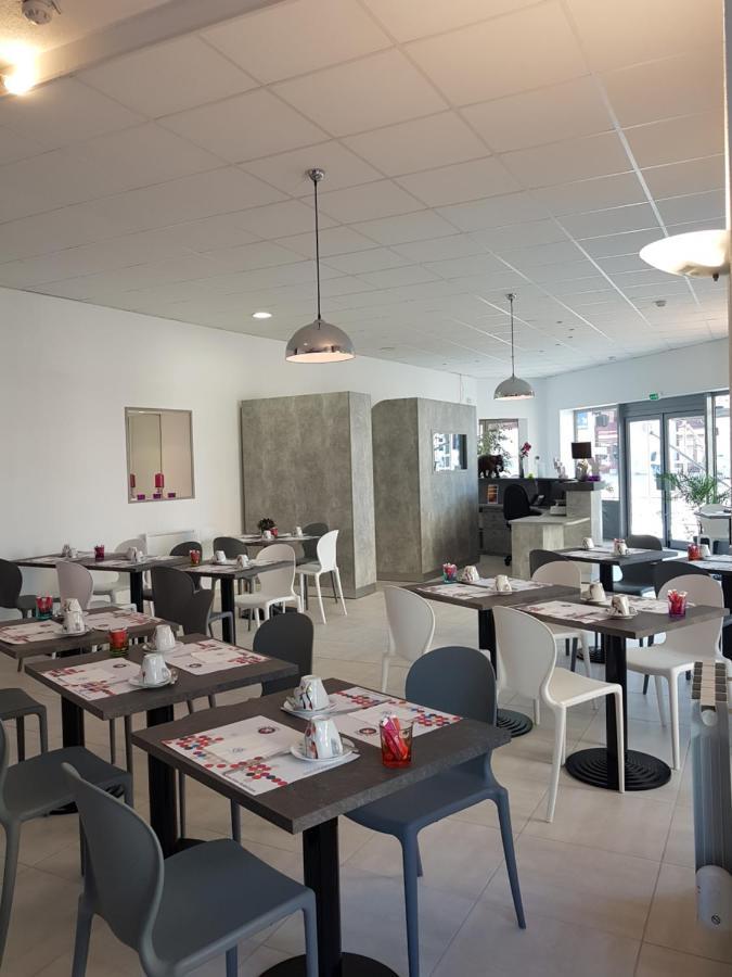 Brit Hotel Confort Nevers Centre Gare Exterior foto